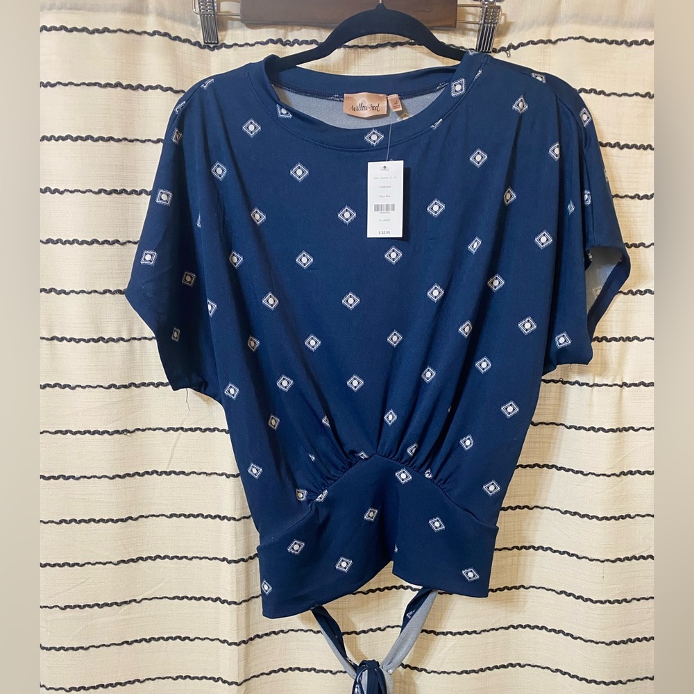 Willow Root Blue Patterned Top